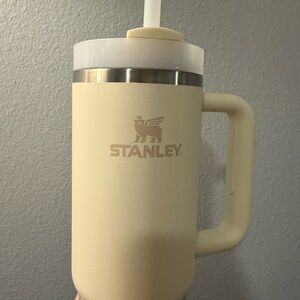Stanley Cream 2.0 Tumbler - 30oz